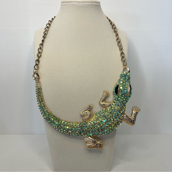 Huge Jeweled Green Lizard Pendant Statement Necklace - Picture 2 of 13